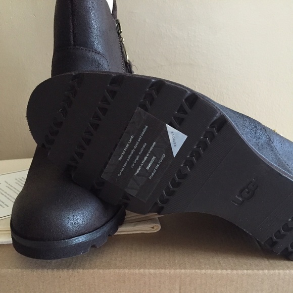 NEW UGG MYRNA LODGE. ANKLE BOOTS - Picture 4 of 4